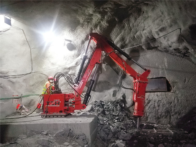 Stationary Pedestal Booms