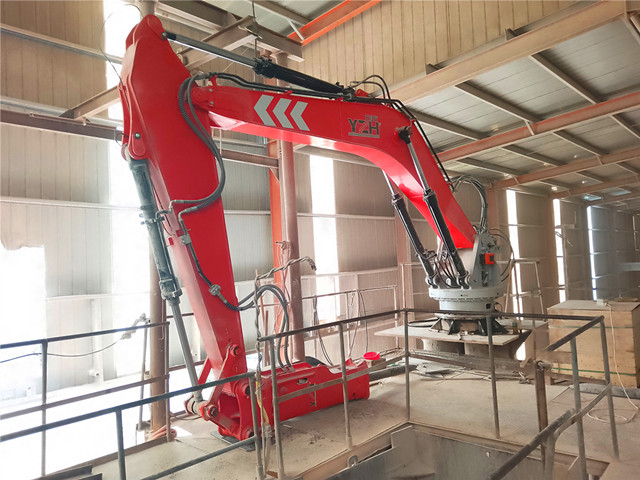 Stationary Boom Rockbreaker
